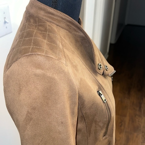 Banana Republic Women’s Brown Light-Weight Asymmetrical Zip Jacket, Sz. XS. - Picture 4 of 13